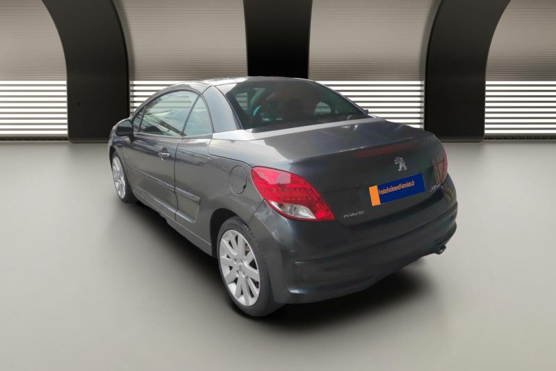 Peugeot 207 CC 112ch FAP 1.6HDi Roland Garros 