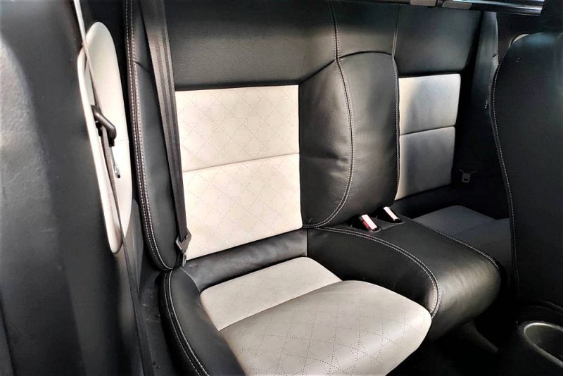 Peugeot 207 CC 112ch FAP 1.6HDi Roland Garros 