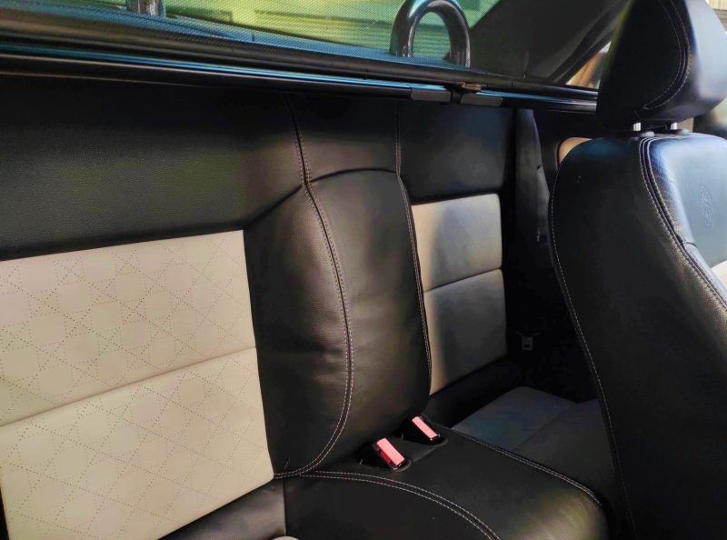 Peugeot 207 CC 112ch FAP 1.6HDi Roland Garros 