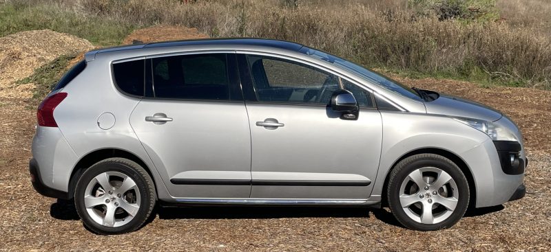 PEUGEOT 3008 1.6 HDi 112 Allure