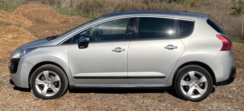 PEUGEOT 3008 1.6 HDi 112 Allure