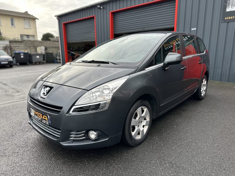 PEUGEOT 5008 2010