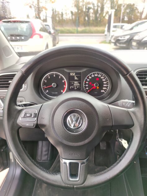 VOLKSWAGEN POLO V 2010