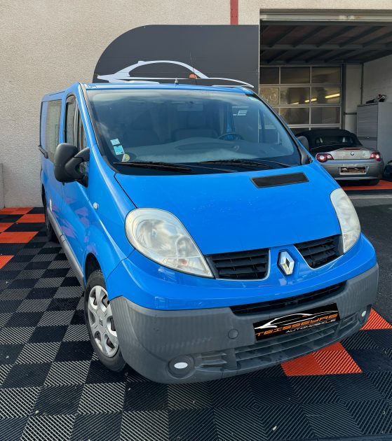 RENAULT TRAFIC 2.0 90CH semi-aménagé