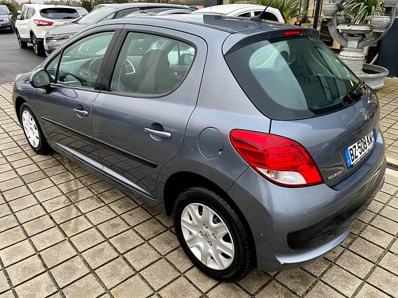 PEUGEOT 207 1.4E 75CH ACTIVE