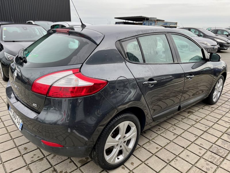 RENAULT MEGANE III DCI 110 FAP ECO2 DYNAMIQUE CHAMPION EURO 5