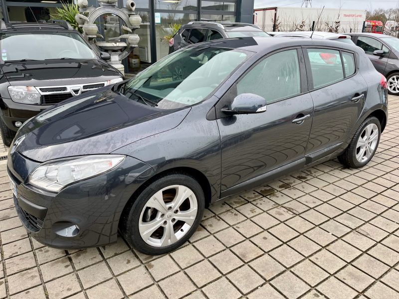 RENAULT MEGANE III DCI 110 FAP ECO2 DYNAMIQUE CHAMPION EURO 5