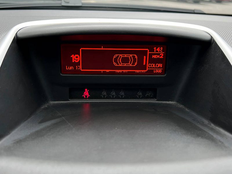 PEUGEOT 207 PHASE 2 1.6i 90 Cv BOITE AUTOMATIQUE / 5 PORTES 46 900 Kms - GARANTIE 1 AN