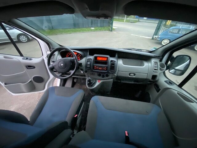 RENAULT TRAFIC II  L2 H1 Camionnette 2013