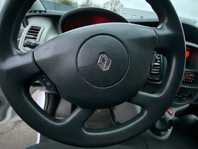 RENAULT TRAFIC II  L2 H1 Camionnette 2013