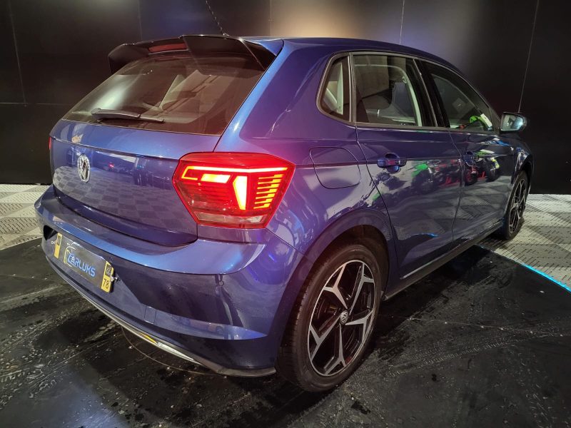 VOLKSWAGEN POLO VI 1.0 12V 75cv R-Line // APPLE CARPLAY/ANDROID AUTO/RADAR-AR