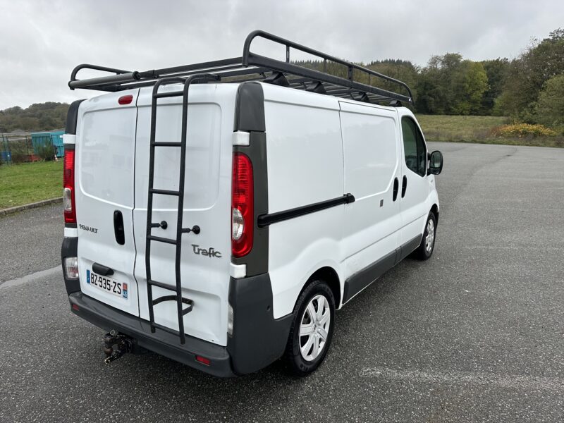 RENAULT TRAFIC 2007