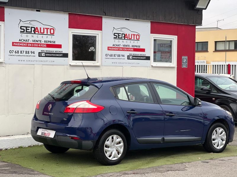 RENAULT MEGANE III 2013