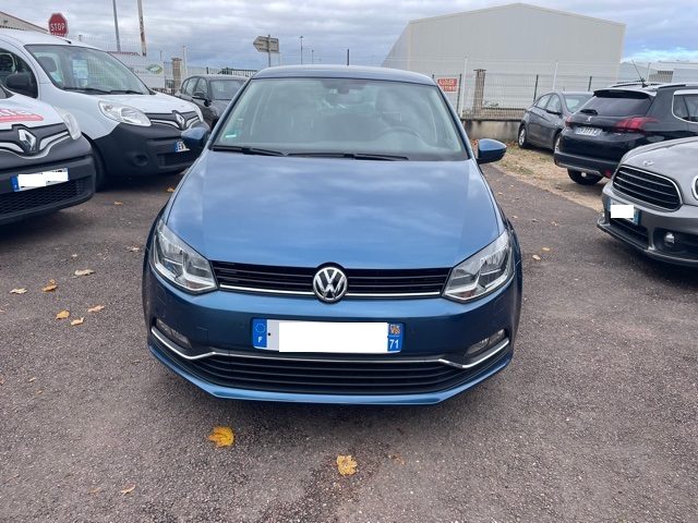 VOLKSWAGEN POLO 2015