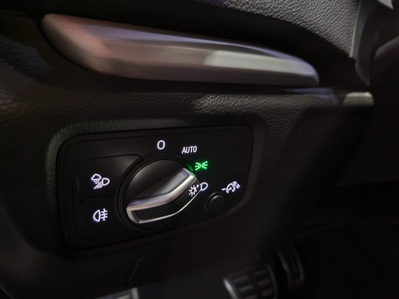 AUDI S3 sportback 2.0 TFSI 310 Quattro TOIT OUVRANT / VIRTUAL COCKPIT / SIEGES CHAUFFANT 