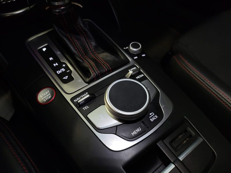 AUDI S3 sportback 2.0 TFSI 310 Quattro TOIT OUVRANT / VIRTUAL COCKPIT / SIEGES CHAUFFANT 