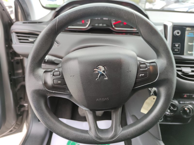 PEUGEOT 208 I 2014