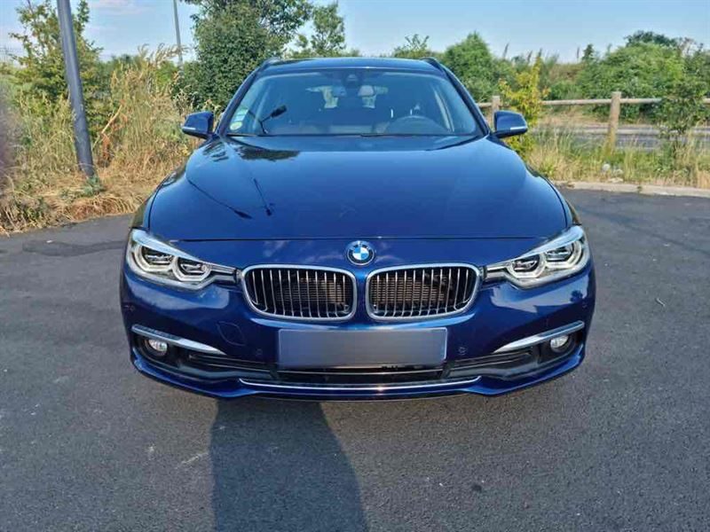 BMW SERIE 3 318D TOURING LUXURY BOITE AUTO 