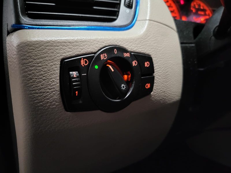 BMW X1 2.0 184CV XDRIVE EXECUTIVE / RADAR ARRIERE / SIEGES CHAUFFANT / REGULATEUR