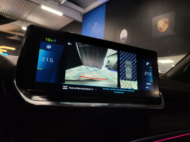 PEUGEOT 2008 E-2008 136cv GT / CARPLAY+CAMERA+LUMIERE D'AMBIANCE/