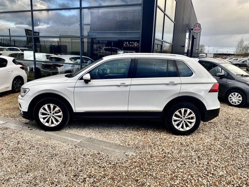 VOLKSWAGEN TIGUAN 2.0 TDI 150cv CONFORTLINE BUSINESS VIRTUAL COCKPIT2017