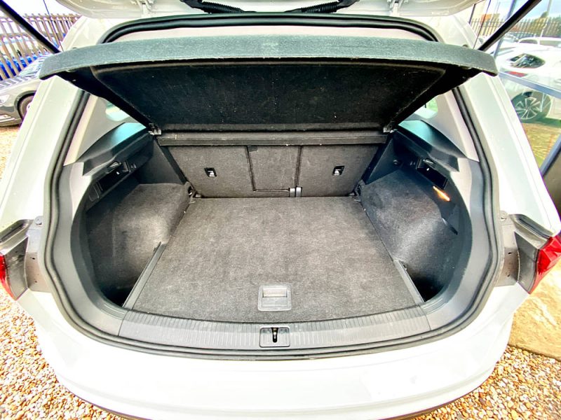 VOLKSWAGEN TIGUAN 2.0 TDI 150cv CONFORTLINE BUSINESS VIRTUAL COCKPIT2017