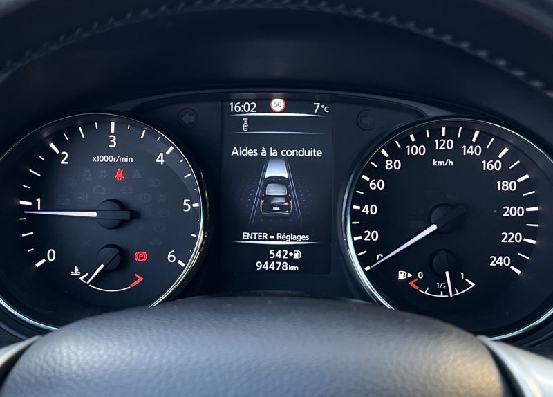 NISSAN QASHQAI II N-CONNECTA 1.6 DCI 130 TOIT PANORAMIQUE GPS BLUETOOTH REGULATEUR - GARANTIE 1 AN