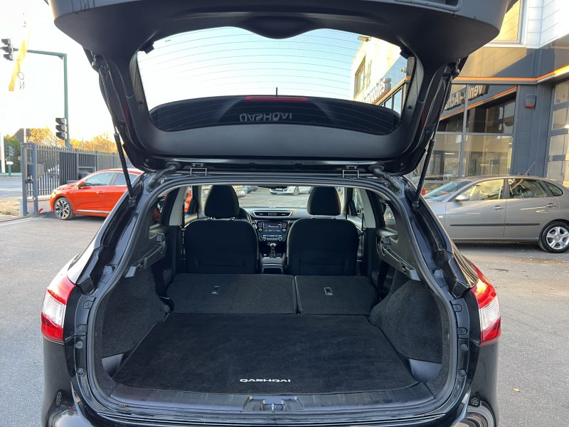 NISSAN QASHQAI II N-CONNECTA 1.6 DCI 130 TOIT PANORAMIQUE GPS BLUETOOTH REGULATEUR - GARANTIE 1 AN