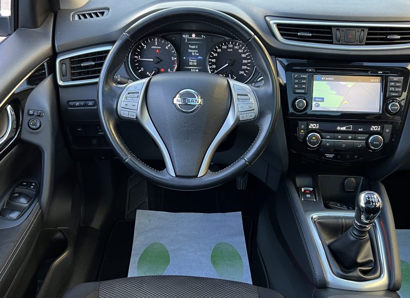 NISSAN QASHQAI II N-CONNECTA 1.6 DCI 130 TOIT PANORAMIQUE GPS BLUETOOTH REGULATEUR - GARANTIE 1 AN