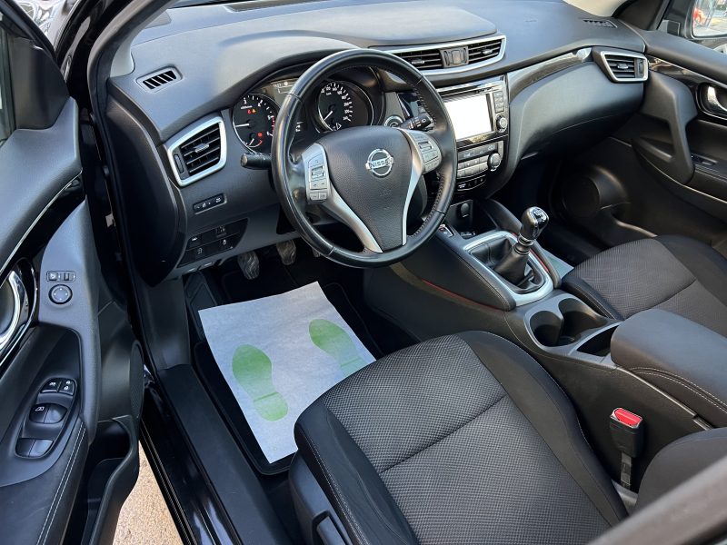 NISSAN QASHQAI II N-CONNECTA 1.6 DCI 130 TOIT PANORAMIQUE GPS BLUETOOTH REGULATEUR - GARANTIE 1 AN