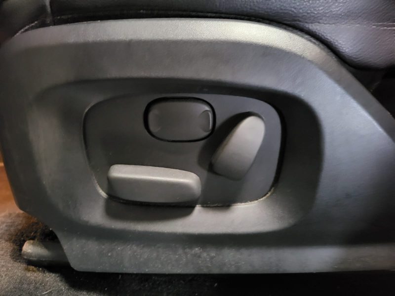 LAND ROVER RANGE ROVER EVOQUE 2.2 SD4 190cv Dynamic BVA // TOIT PANORAMIQUE/SIEGES CHAUFFANT/CAMERA 