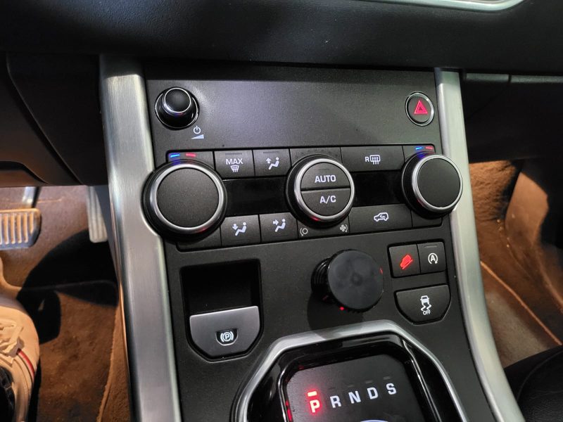 LAND ROVER RANGE ROVER EVOQUE 2.0 TD4 150cv Executive 4WD BVA // SIEGES ELECTRIQUE/CAMERA DE RECUL/T