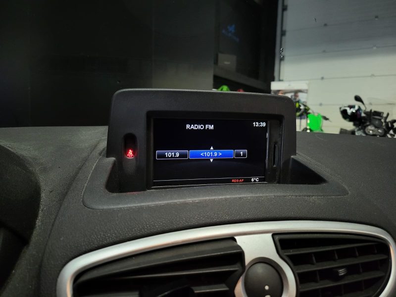 1.5 dCi 75cv / REGULATEUR / CLIM