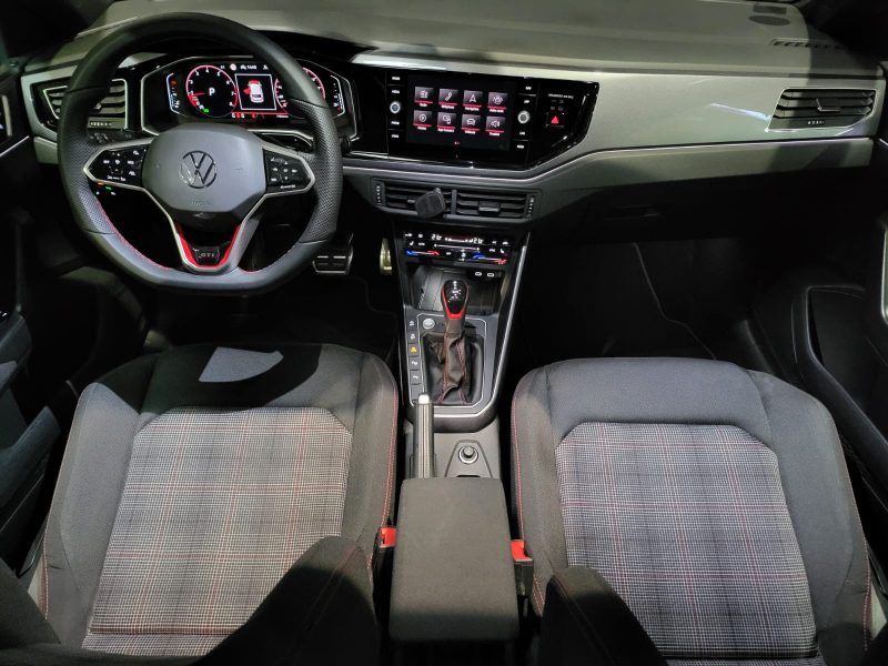 GTI 2.0 TSI DSG7 207 cv TOIT OUVRANT / CARPLAY / CAMERA