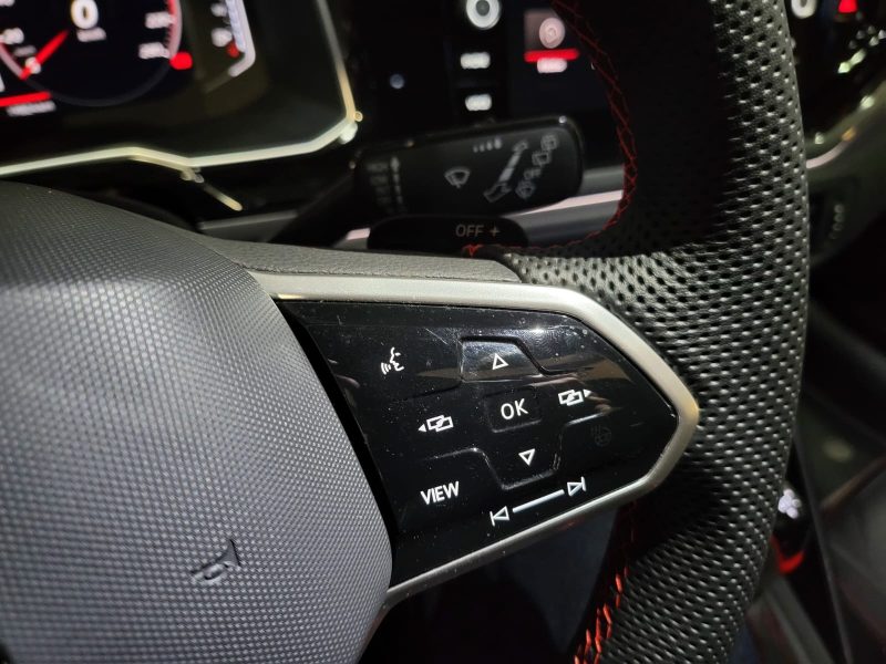 GTI 2.0 TSI DSG7 207 cv TOIT OUVRANT / CARPLAY / CAMERA