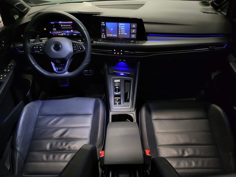 VOLKSWAGEN GOLF 8R PERFORMANCE 2.0 TSI 320CH 4MOTION DSG7 / TOIT OUVRANT + CUIR + TETE HAUTE