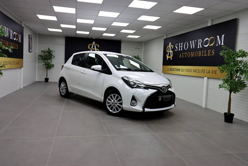 TOYOTA YARIS 2015