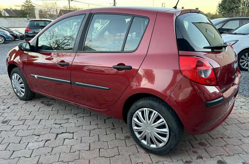 RENAULT CLIO 2005