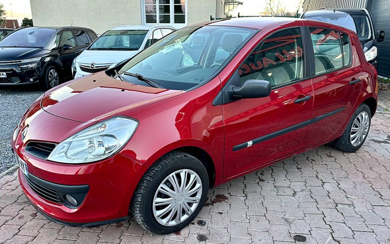 RENAULT CLIO 2005