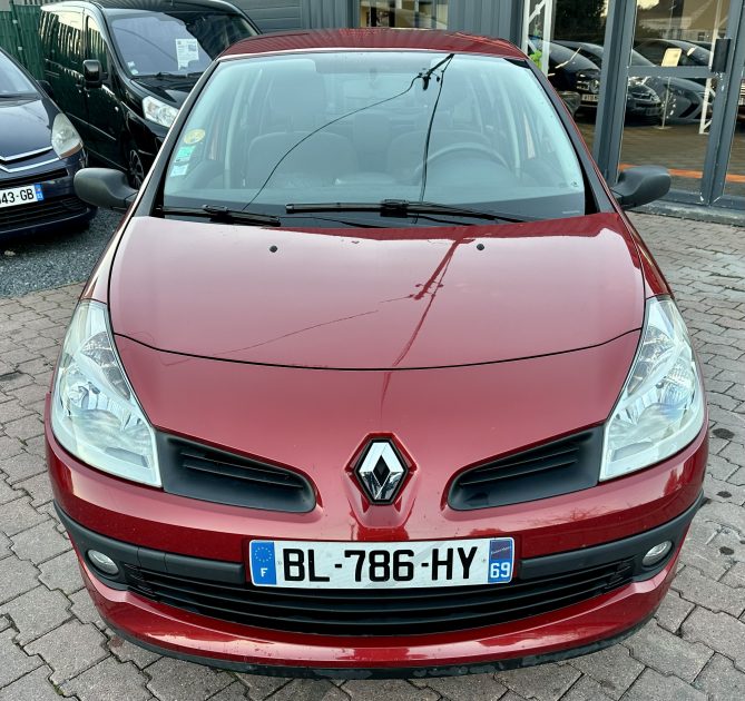 RENAULT CLIO 2005