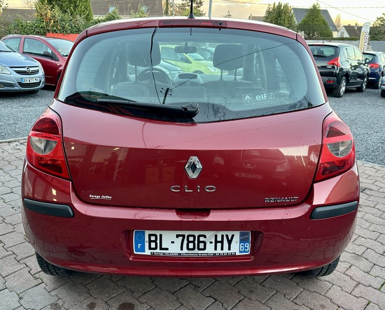 RENAULT CLIO 2005