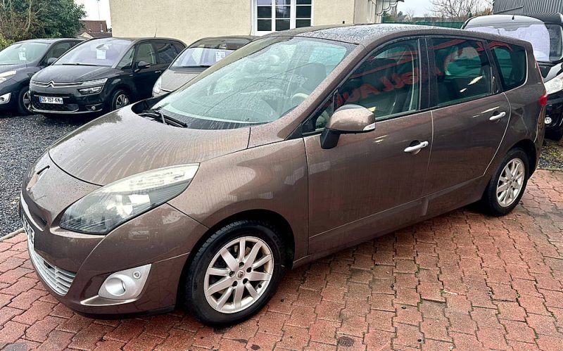 RENAULT SCENIC III 2009