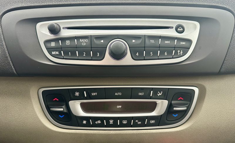 RENAULT SCENIC III 2009