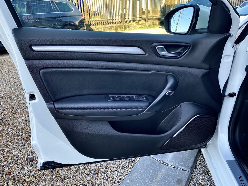 RENAULT MEGANE IV INTENSE 2017