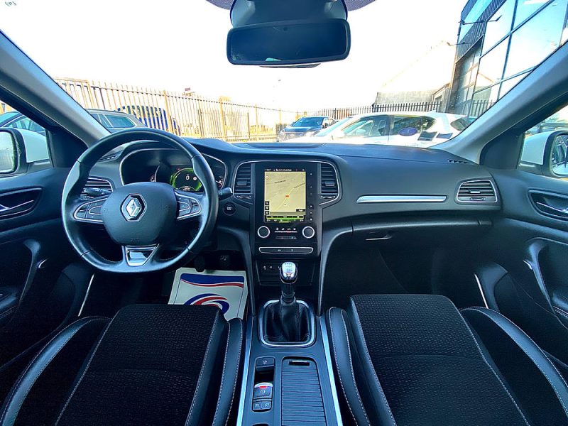 RENAULT MEGANE IV INTENSE 2017