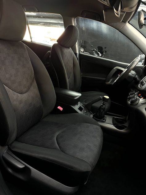 TOYOTA RAV 4 III 2010