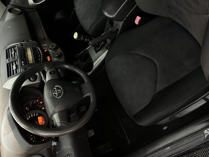 TOYOTA RAV 4 III 2010