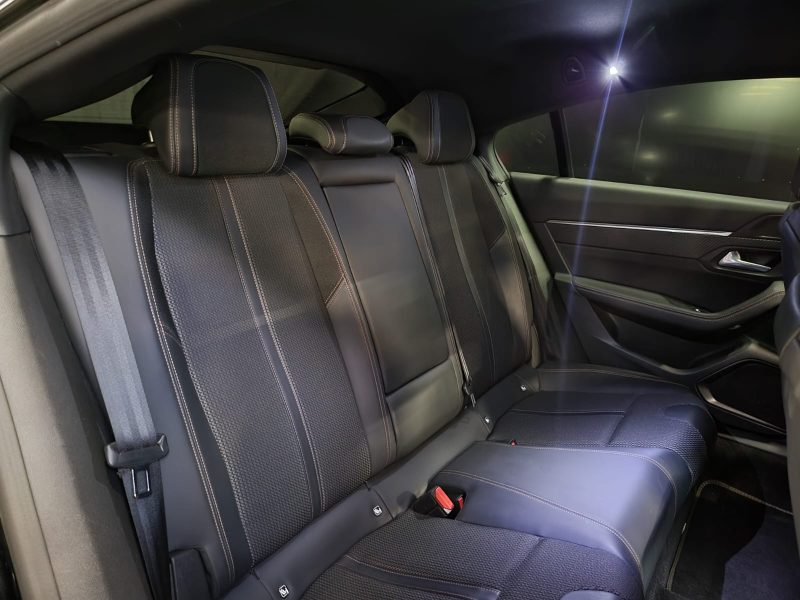 PEUGEOT 508 2.0 HDI 180 CV EAT8 GT LINE / CARPLAY / VIRTUAL COCKPIT / DETECTEUR D'ANGLE MORT