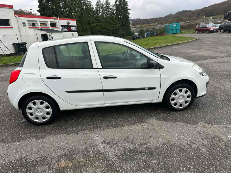 RENAULT CLIO undefined
