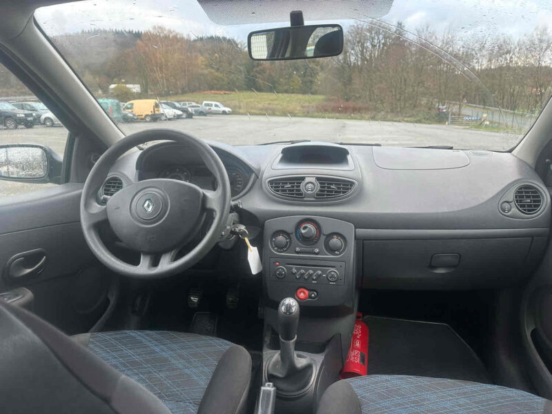 RENAULT CLIO undefined